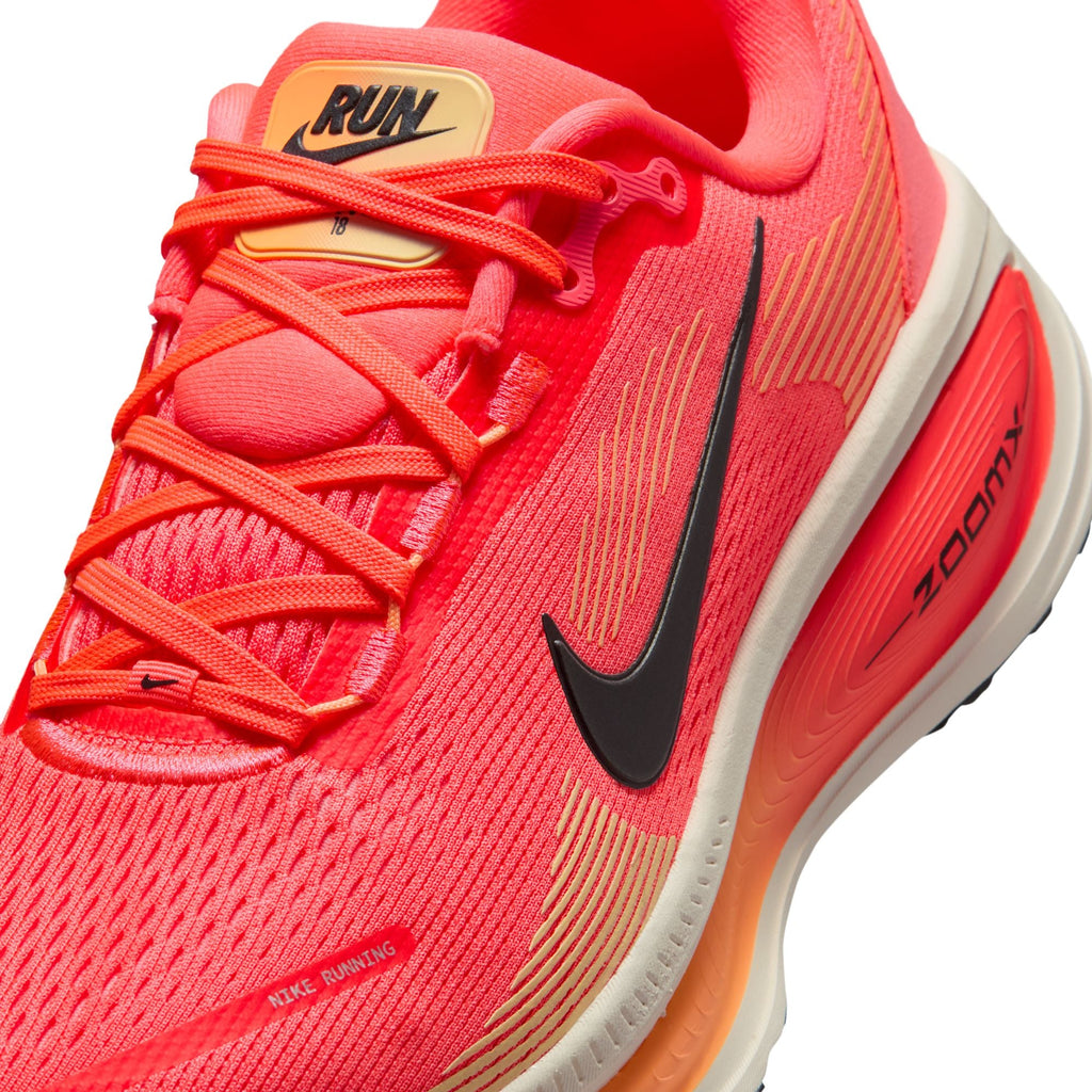 Nike Women's Vomero 18 – Hot Lava