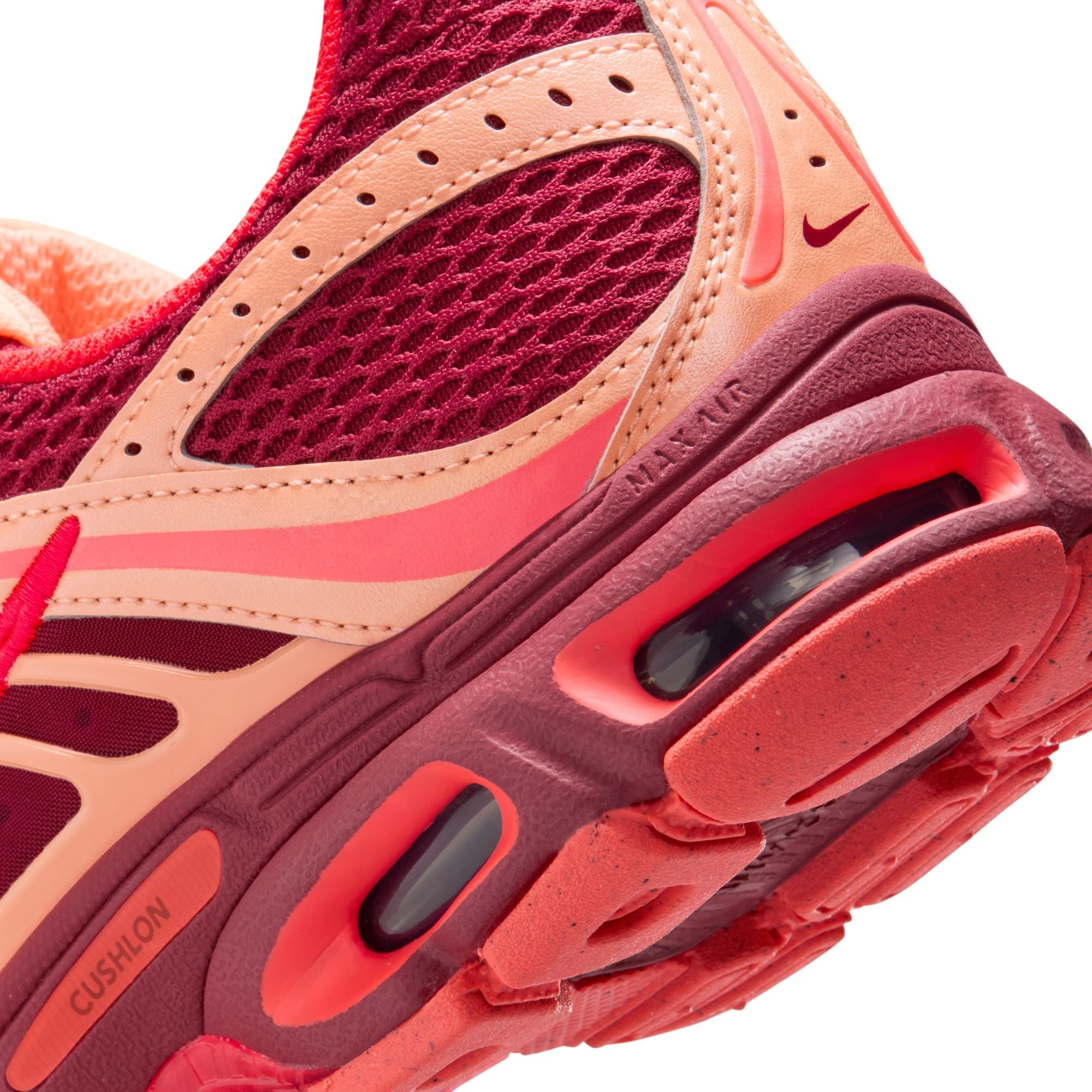 Nike Women's Air Max Moto 2K – Team Crimson