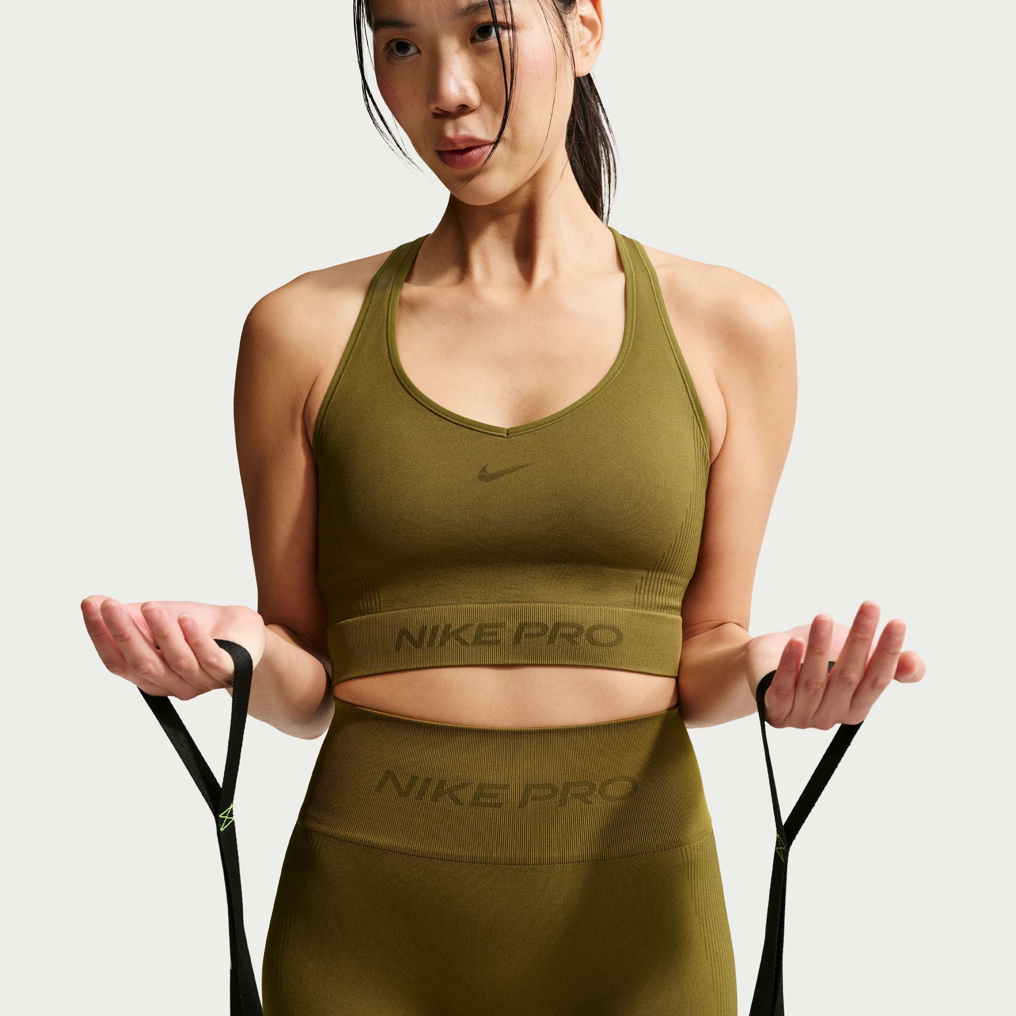 Nike Women's Pro Seamless Cropped Tank Top – Olive