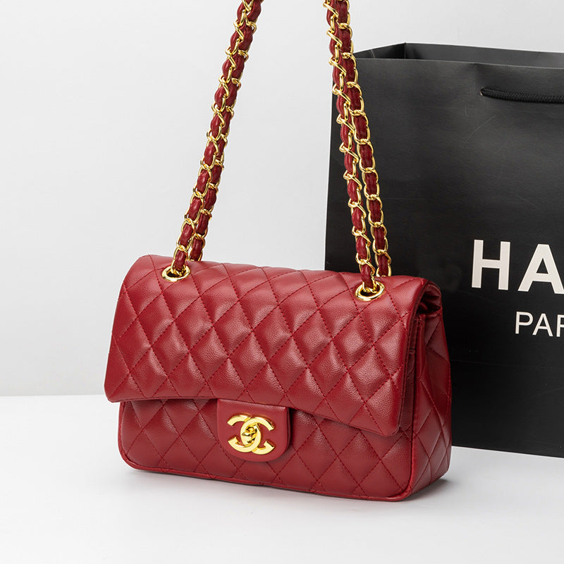 Quilted Leather Crossbody Bag – Chain Strap Designer-Inspired Style